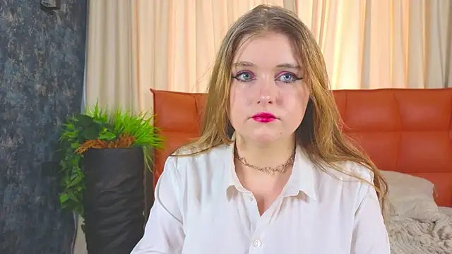 NightSaffron online show from December 17, 2025, 6:51 am