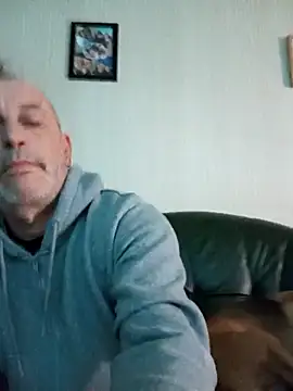 Ptitcouic online show from December 1, 2025, 9:54 am