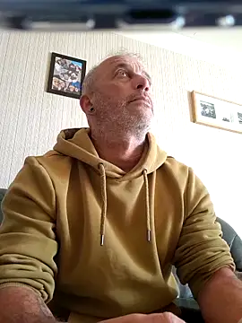 Ptitcouic online show from October 16, 2025, 1:41 pm