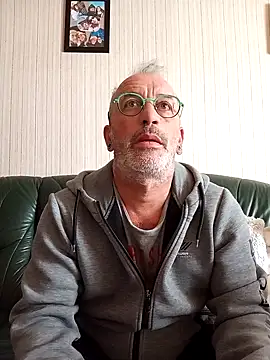 Ptitcouic online show from October 22, 2025, 11:53 am