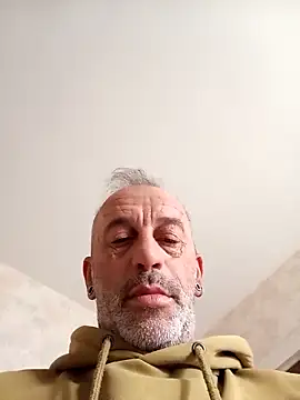 Ptitcouic online show from October 21, 2025, 8:47 am