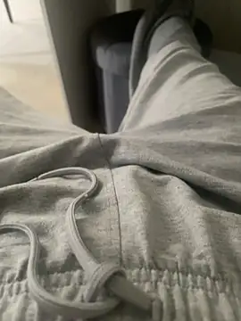 Snapshot of NayaValen chatting on November 21, 2025, 11:09 am NayaValen online show from November 21, 2025, 11:09 am