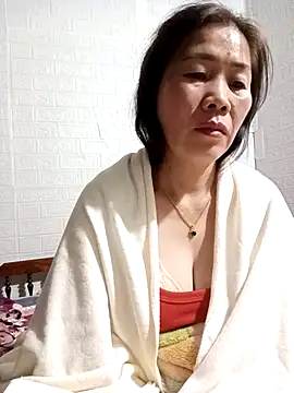 tabby-cat11 online show from November 25, 2025, 11:48 pm