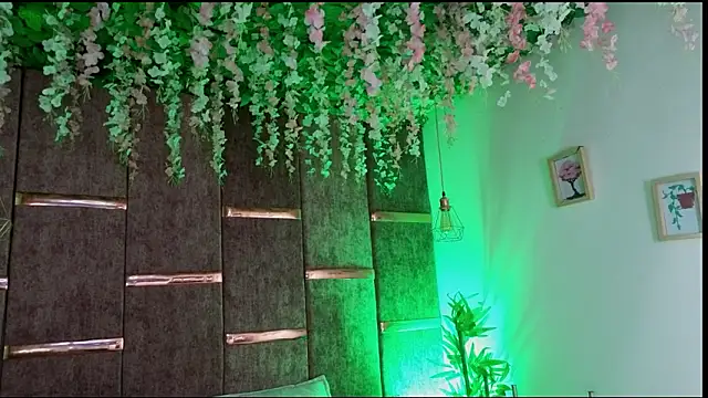 Snapshot of Rynka_ chatting on February 15, 2026, 4:13 am Rynka online show from February 15, 2026, 4:13 am