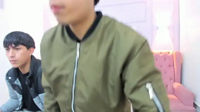 hoot booys  online show from January 15, 2026, 9:18 pm