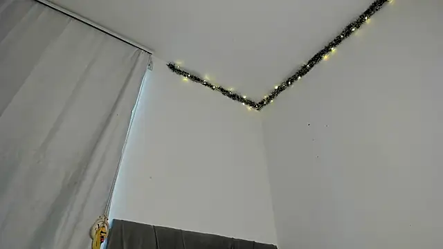Madison Grey  online show from July 28, 2026, 3:21 pm
