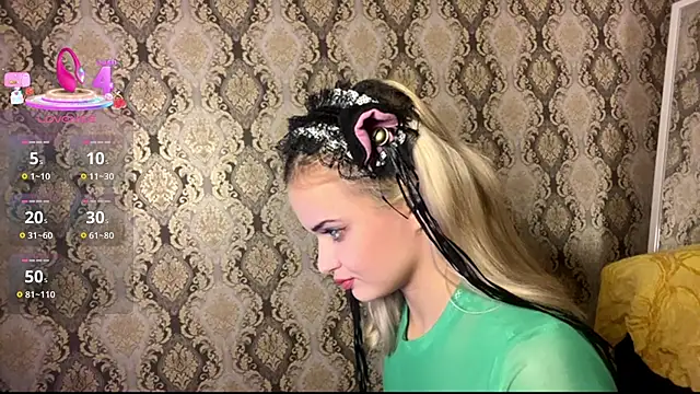 Mirabella333 online show from November 6, 2025, 6:45 pm