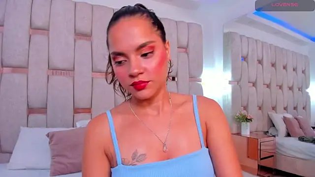 noa blake online show from December 2, 2025, 4:03 am