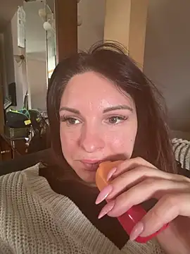 kinkysarahx online show from March 31, 2026, 12:29 pm