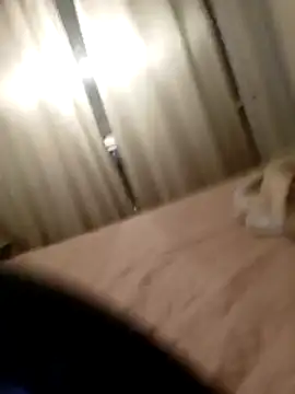 lilivalkova online show from February 17, 2026, 1:25 am