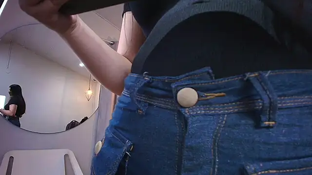 Snapshot of ivy_bonnie chatting on November 11, 2025, 11:49 am ivy bonnie online show from November 11, 2025, 11:49 am