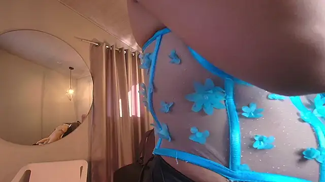 Snapshot of ivy_bonnie chatting on November 29, 2025, 11:54 am ivy bonnie online show from November 29, 2025, 11:54 am