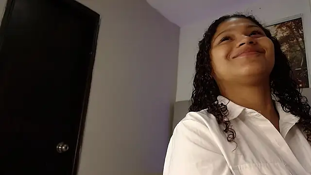 miel alisha online show from February 27, 2026, 12:49 pm