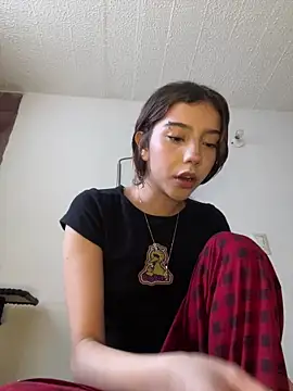 MiaaCute- online show from June 12, 2026, 10:18 pm