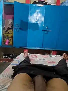 Aadi200210q online show from October 17, 2025, 11:23 am