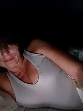 Luna 7777 online show from October 26, 2025, 11:05 pm