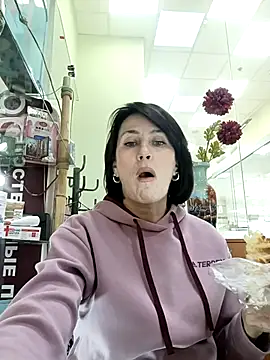 Luna 7777 online show from November 1, 2025, 1:05 pm