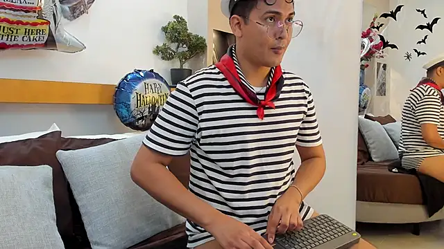 JohnBelRose online show from October 27, 2025, 7:48 pm