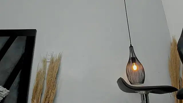 Amelia Brixton online show from December 14, 2025, 8:09 am