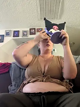 ImKatMeow online show from April 8, 2026, 3:24 pm