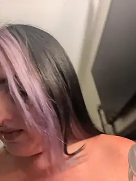 ImKatMeow online show from July 31, 2026, 5:43 pm