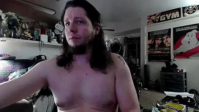 biggerisbetter12 online show from October 27, 2025, 2:51 pm