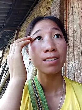 betihon-a online show from October 17, 2025, 1:53 am