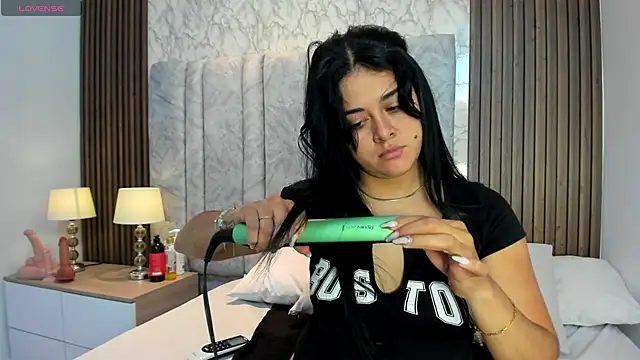 goddessfeetxx online show from October 18, 2025, 7:38 pm