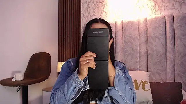 goddessfeetxx online show from November 12, 2025, 8:45 pm