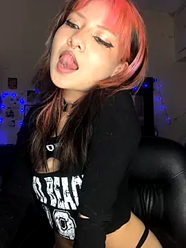 onlyjadex online show from October 18, 2025, 7:43 am