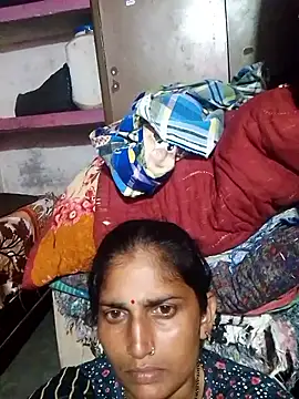 Pooja shre online show from November 4, 2025, 2:54 pm