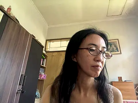 princessD077 online show from October 18, 2025, 2:13 am