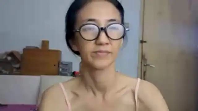 Snapshot of princessD077 chatting on April 27, 2026, 5:00 pm princessD077 online show from April 27, 2026, 5:00 pm