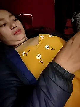 Sinhlinh2020 online show from November 19, 2025, 10:43 pm