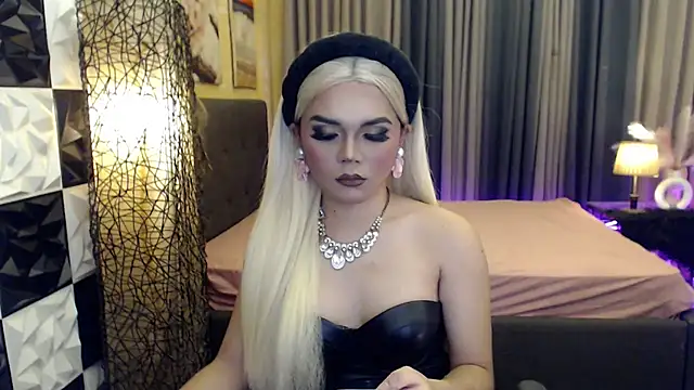 XJuicyCockTransX online show from October 20, 2025, 7:14 pm