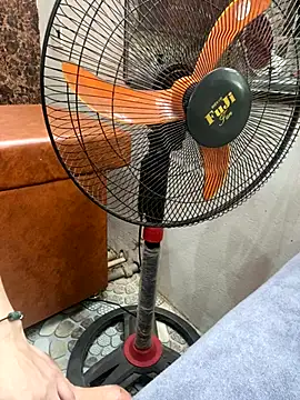 Phale2x online show from December 3, 2025, 3:07 am