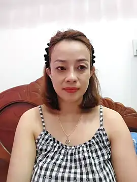 Baby-bigboobs20 online show from October 17, 2025, 8:54 pm