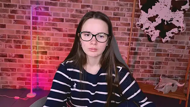 May Bloom online show from March 4, 2026, 7:05 am