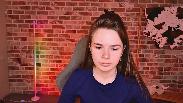 May Bloom online show from March 16, 2026, 6:06 am