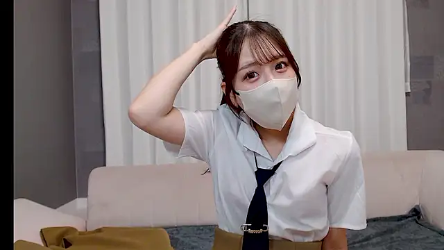 LOVE MIREI LOVE online show from April 18, 2026, 11:12 am