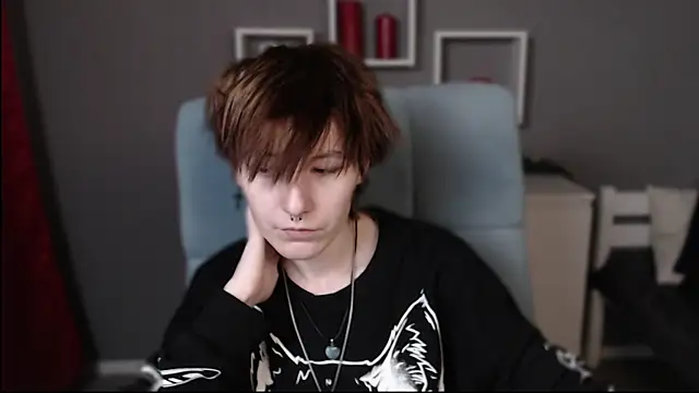 guitarandangell online show from November 19, 2025, 4:56 am