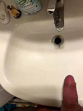 Snapshot of Ing-O2 chatting on November 22, 2025, 6:23 am Ing-O2 online show from November 22, 2025, 6:23 am