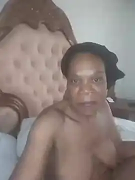 Snapshot of Hotcougar chatting on November 15, 2025, 6:06 am Hotcougar online show from November 15, 2025, 6:06 am