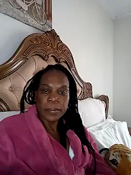 Snapshot of Hotcougar chatting on November 11, 2025, 10:43 am Hotcougar online show from November 11, 2025, 10:43 am