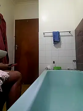 Hotcougar online show from December 14, 2025, 8:09 am