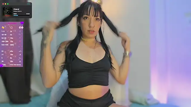 bellvet  online show from November 6, 2025, 8:35 pm