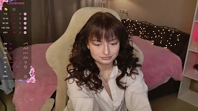 AmarisCeleste online show from November 12, 2025, 7:12 am