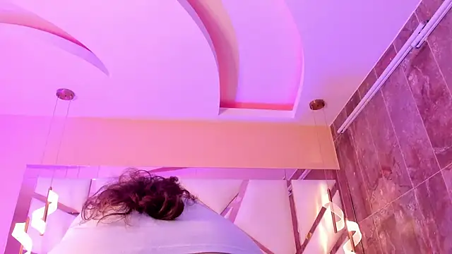 Catalina-Thompson online show from February 9, 2026, 11:52 am