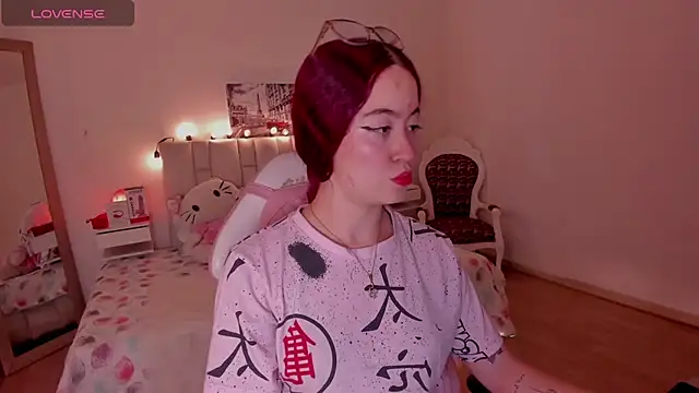 Amaraa couper1 online show from January 17, 2026, 3:43 am