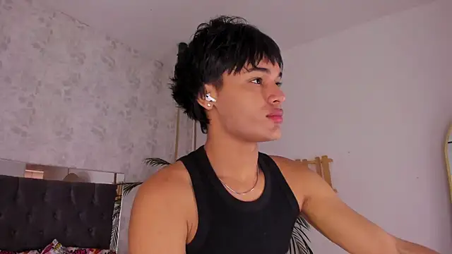 david lux online show from December 2, 2025, 1:35 pm